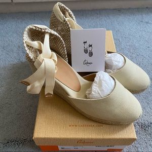 Brand New In Box Castaner Carina Ivory 60mm sz 36